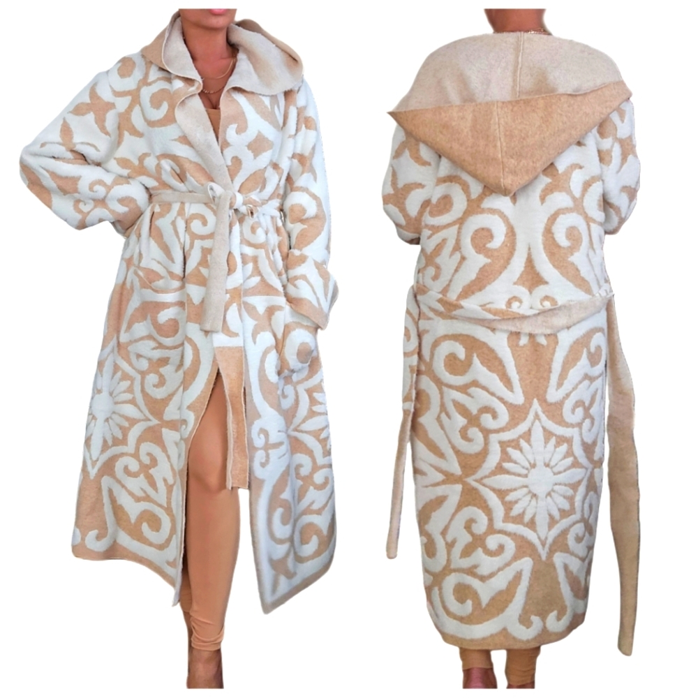 Beautiful 😍 Baroque Long Hooded & Belted Sweater Coat
